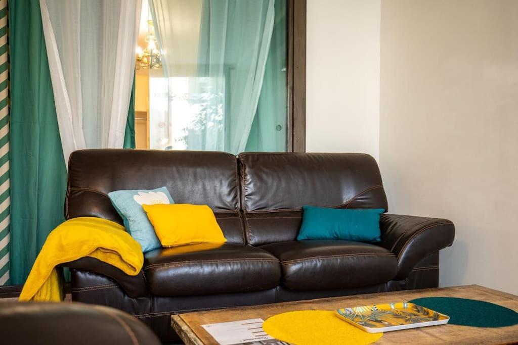 Appartement Confortable Renove Proche Centre-Ville Chambery Luaran gambar