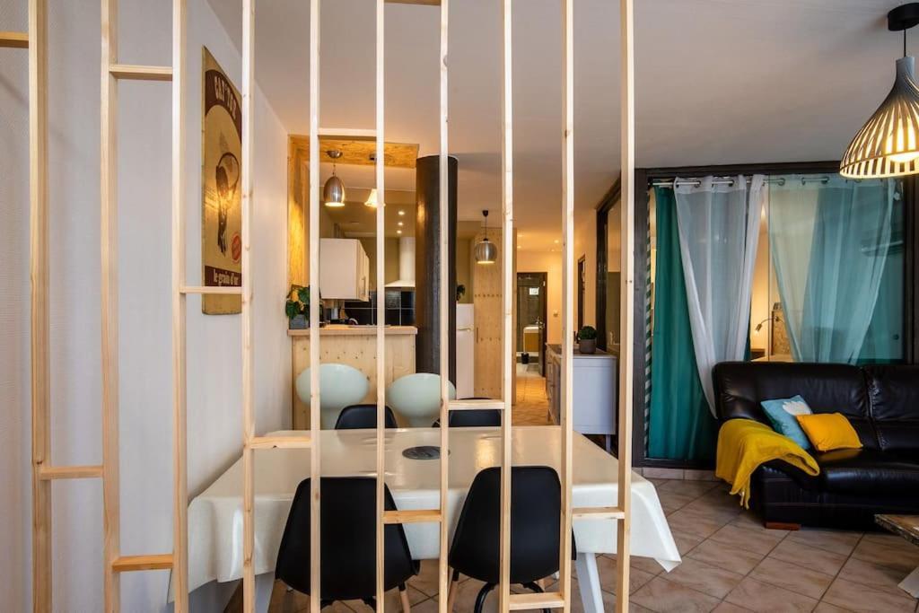Appartement Confortable Renove Proche Centre-Ville Chambery Luaran gambar